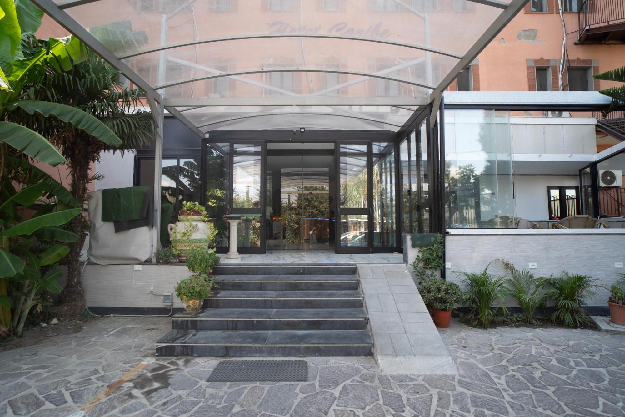 Hotel Caribe Casalnuovo Di Napoli Exteriör bild